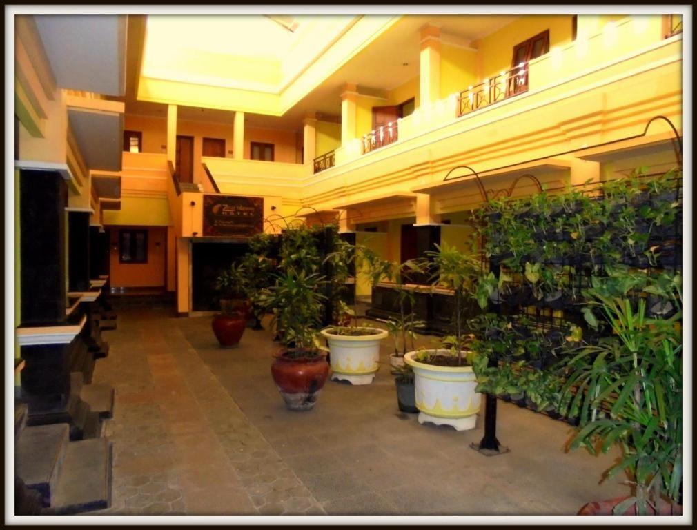 Hotel Zaitun Selaparang Lombok Buitenkant foto