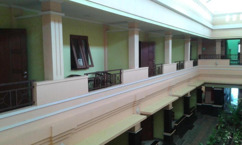 Hotel Zaitun Selaparang Lombok Buitenkant foto