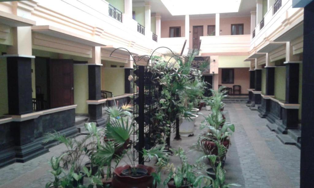 Hotel Zaitun Selaparang Lombok Buitenkant foto
