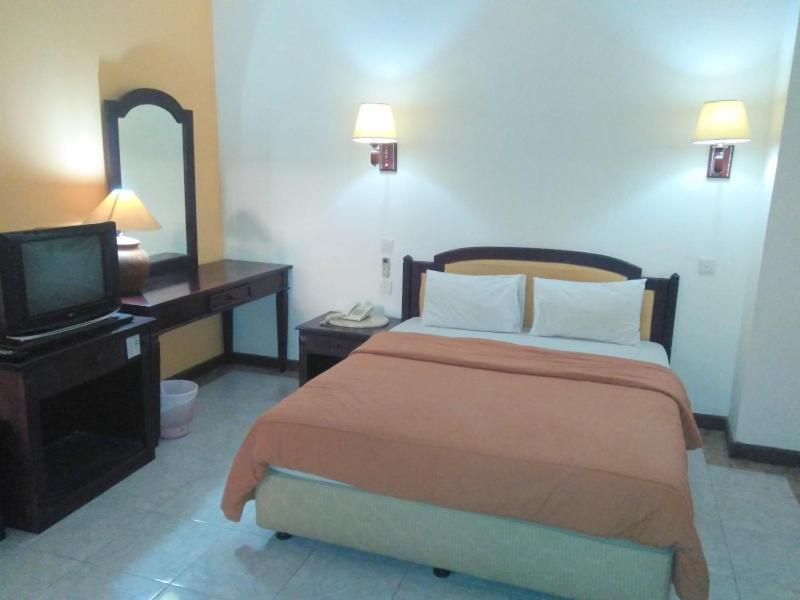 Hotel Zaitun Selaparang Lombok Buitenkant foto