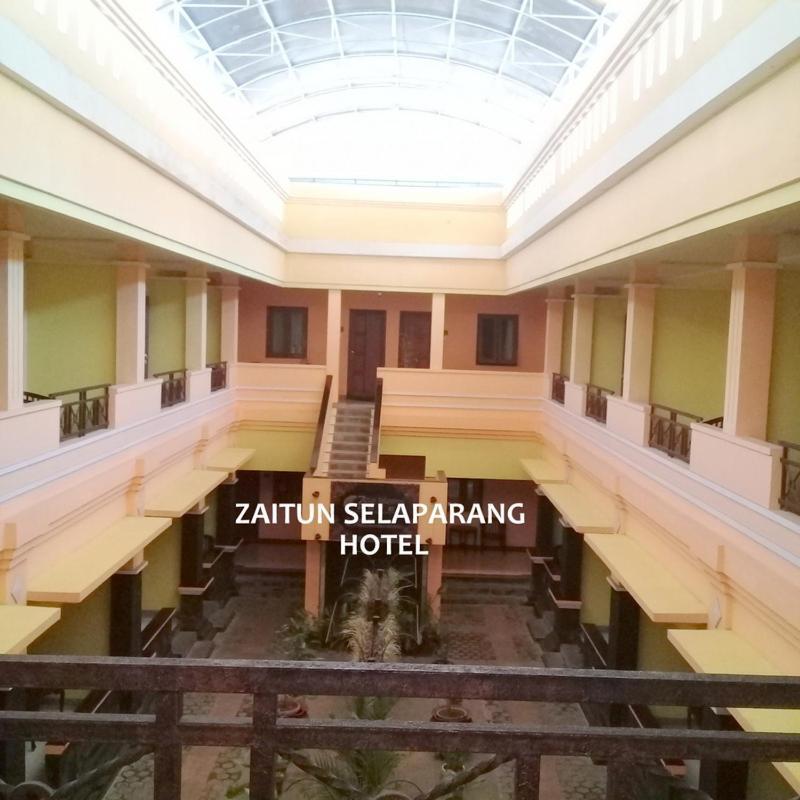 Hotel Zaitun Selaparang Lombok Buitenkant foto